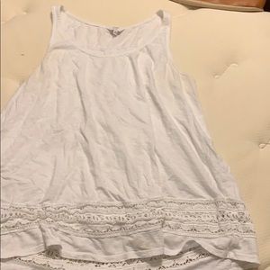 White crown and ivy lace design shirt